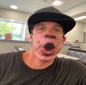 Meet your Posher, Cameron